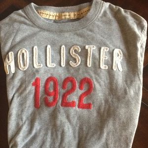 hollister tee